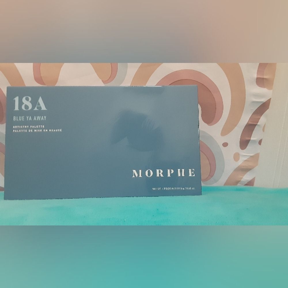 NEW Morphe Limited Edition Blue Ya Away Eyeshadow Palette
